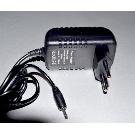 Блок питания 9V 2A  разъем 2.5 /0.7 тонкий WY-0330