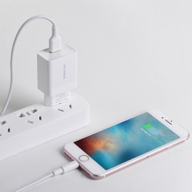 Зарядное сетевое сзу USB Borofone BA17A быстрое QC 3.0, черное