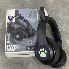 Наушники bluetooth Cat P33M с ушками LED черный